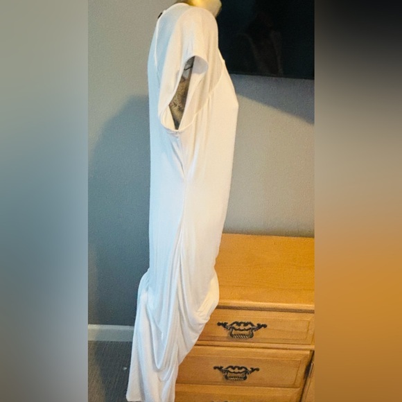 White long ruching on one side cap sleeve dress - Picture 4 of 9
